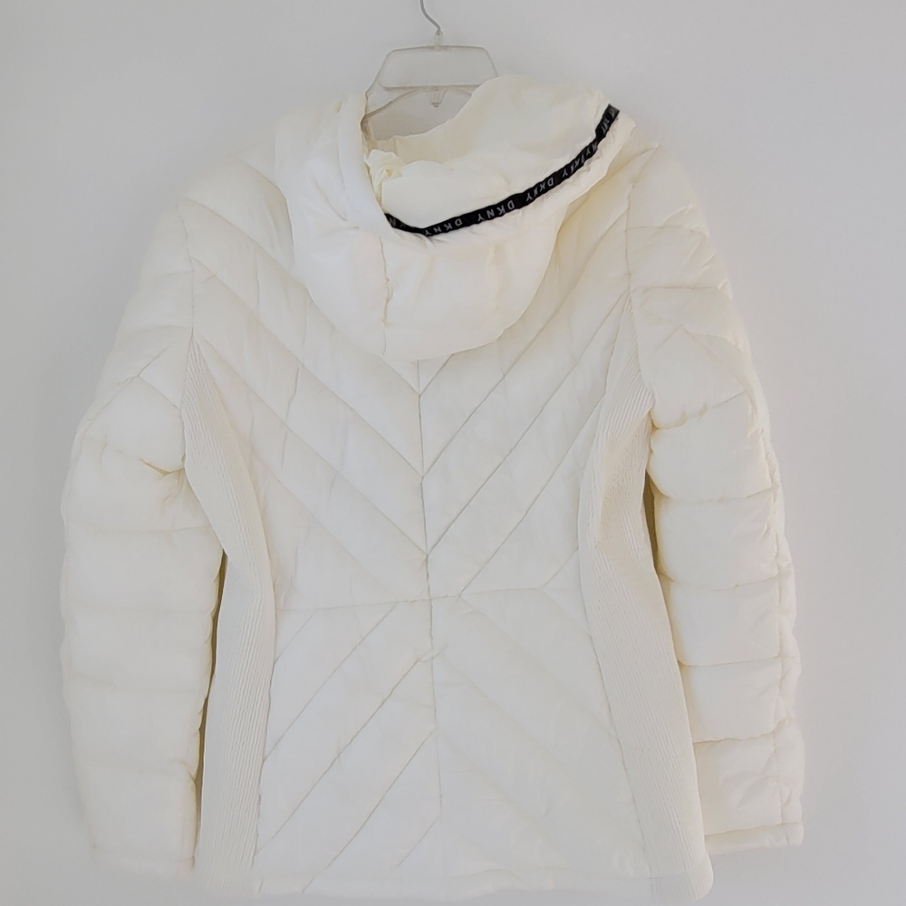 DKNY Puffy Jacket Size XL - Picture 4 of 8